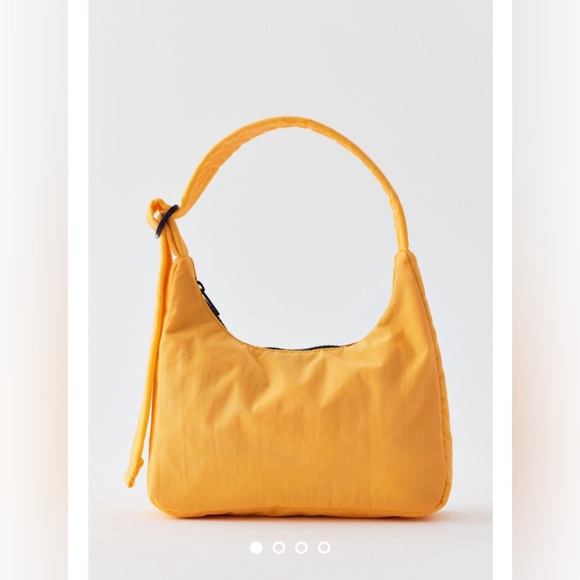 BAGGU Handbags - NWT BAGGU Mini Recycled Nylon Shoulder Bag